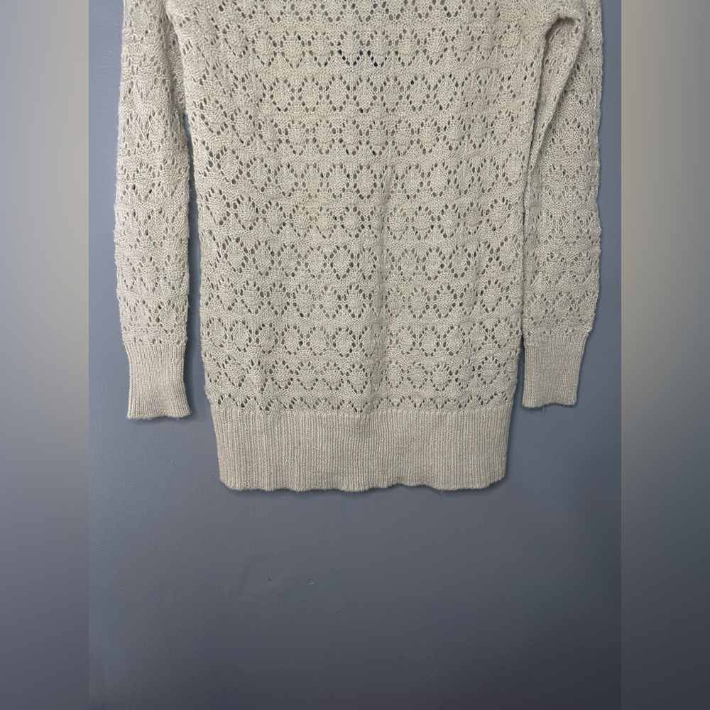 American Eagle outfitters Elegant Cream Women's Sweater - Picture 7 of 14